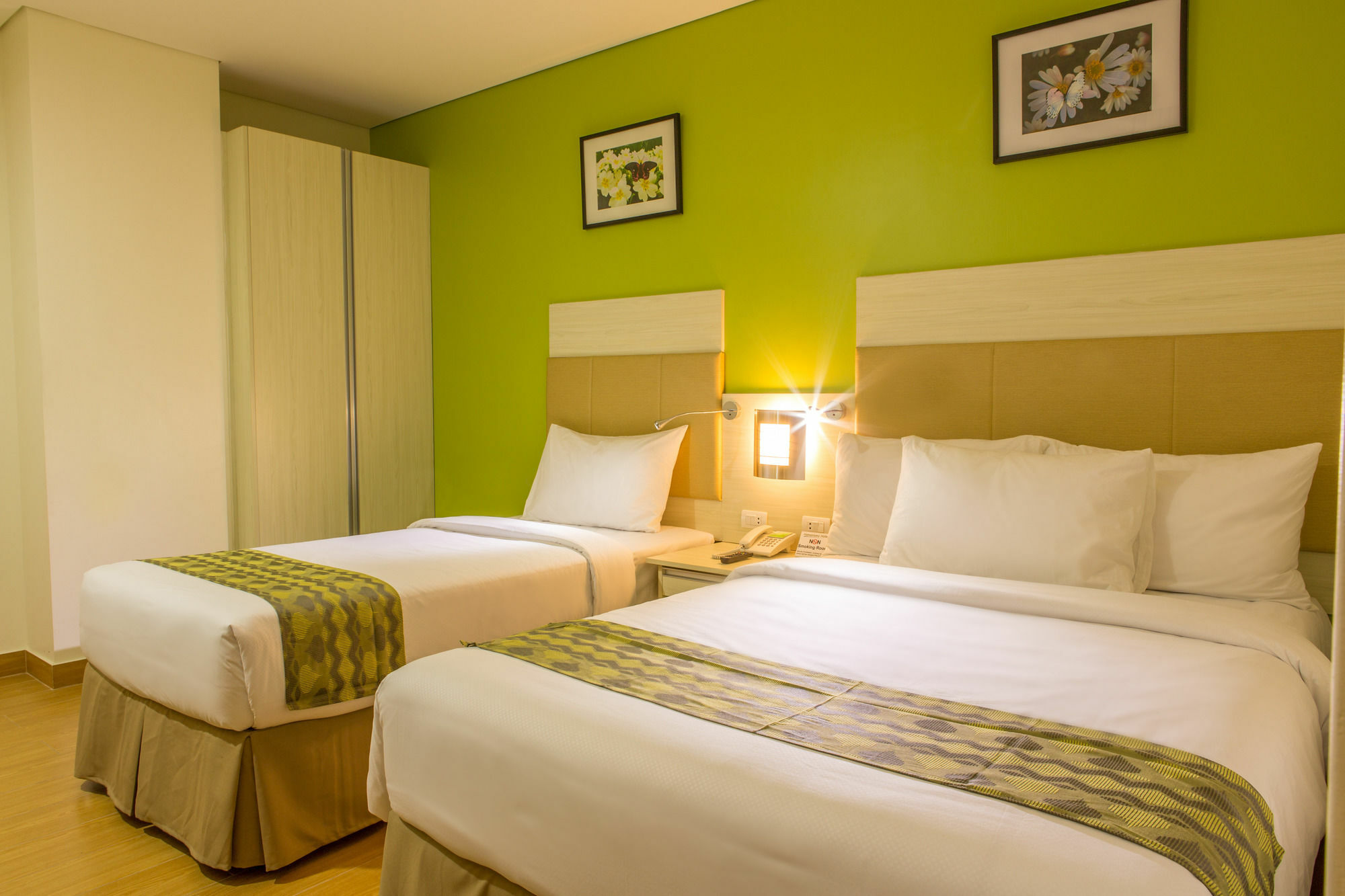 Hamersons Hotel Cebu Exterior photo